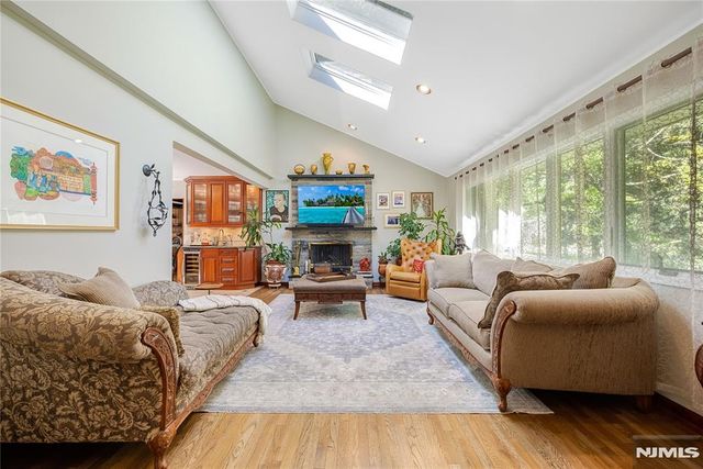 61 Brookview Drive, Woodcliff Lake, NJ 07677