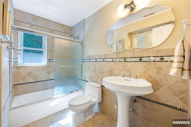 61 Brookview Drive, Woodcliff Lake, NJ 07677