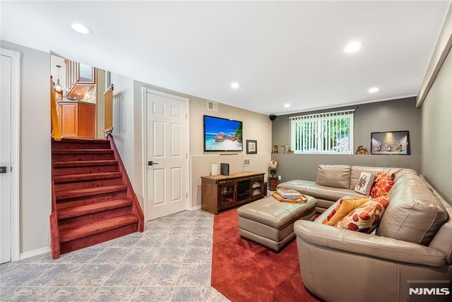 61 Brookview Drive, Woodcliff Lake, NJ 07677