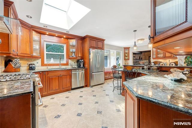 61 Brookview Drive, Woodcliff Lake, NJ 07677