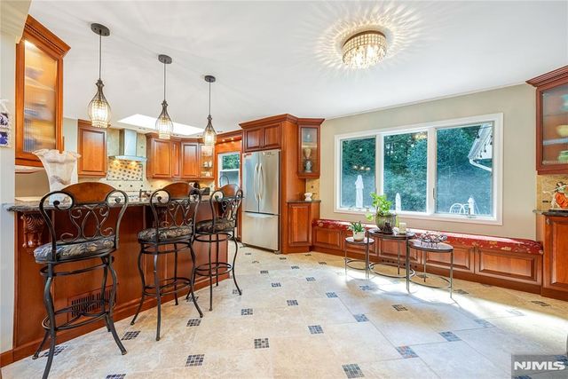 61 Brookview Drive, Woodcliff Lake, NJ 07677