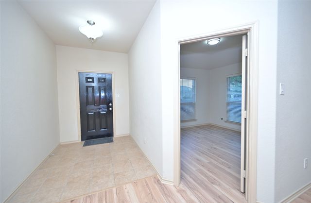 3124 Stonecrop Trail, Denton, TX 76226