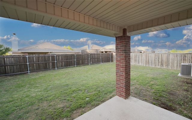 3124 Stonecrop Trail, Denton, TX 76226