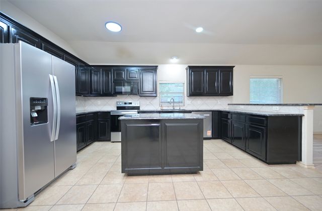 3124 Stonecrop Trail, Denton, TX 76226