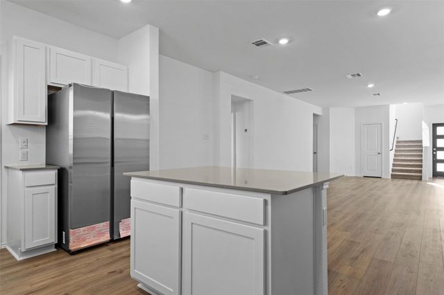 105 Allegro DR, Hutto, TX 78634
