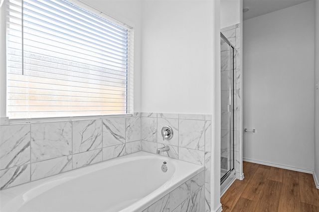 105 Allegro DR, Hutto, TX 78634