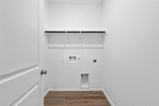 105 Allegro DR, Hutto, TX 78634