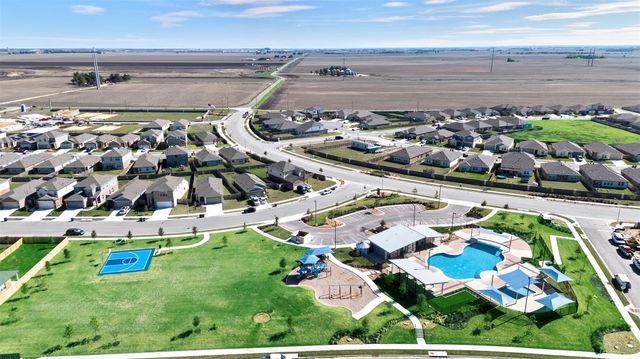 105 Allegro DR, Hutto, TX 78634
