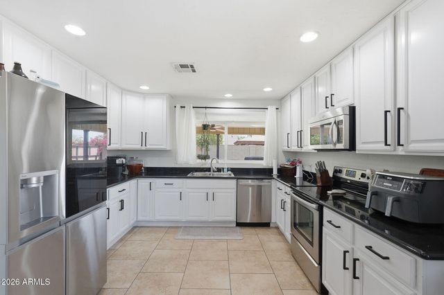 2051 E Pueblo Avenue, Mesa, AZ 85204