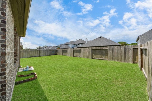 1567 Harvest Vine Court, Friendswood, TX 77546