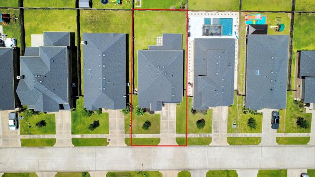 1567 Harvest Vine Court, Friendswood, TX 77546