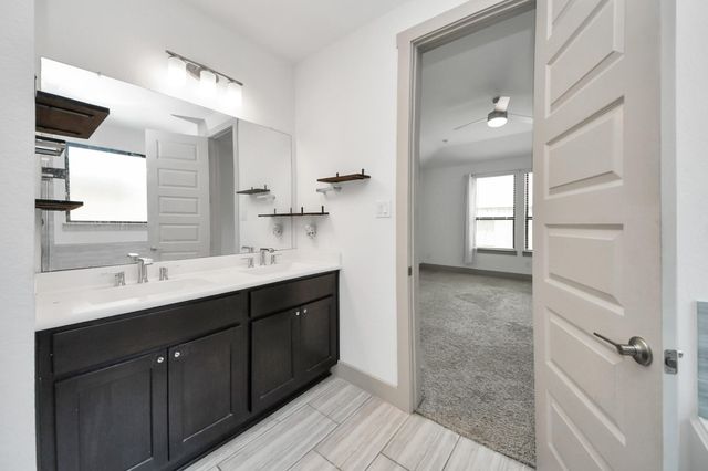 1567 Harvest Vine Court, Friendswood, TX 77546