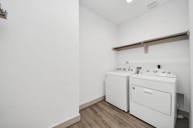 1567 Harvest Vine Court, Friendswood, TX 77546