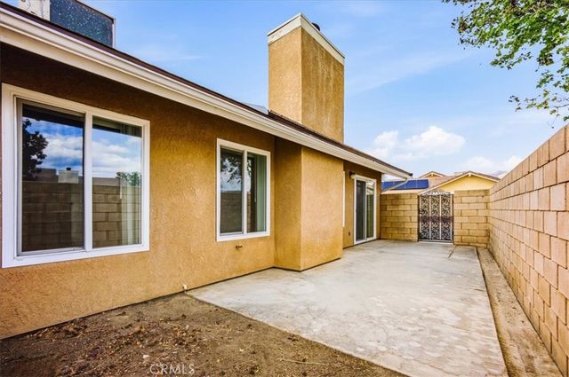 1473 Ethan Allen, San Jacinto, CA 92583