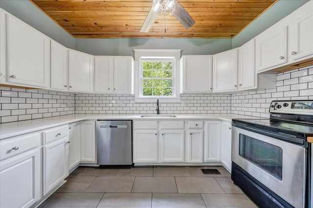 3739 Melcher ST SE, Roanoke, VA 24014
