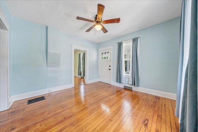 3739 Melcher ST SE, Roanoke, VA 24014