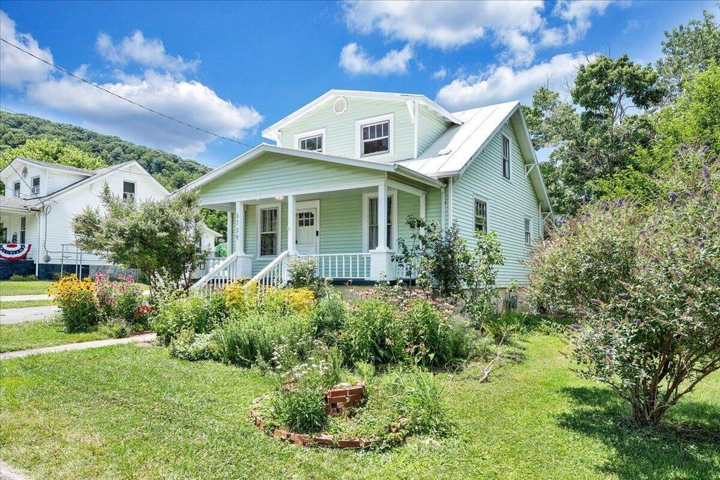 3739 Melcher ST SE, Roanoke, VA 24014