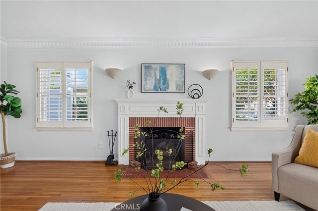 1733 S Corning, Los Angeles, CA 90035