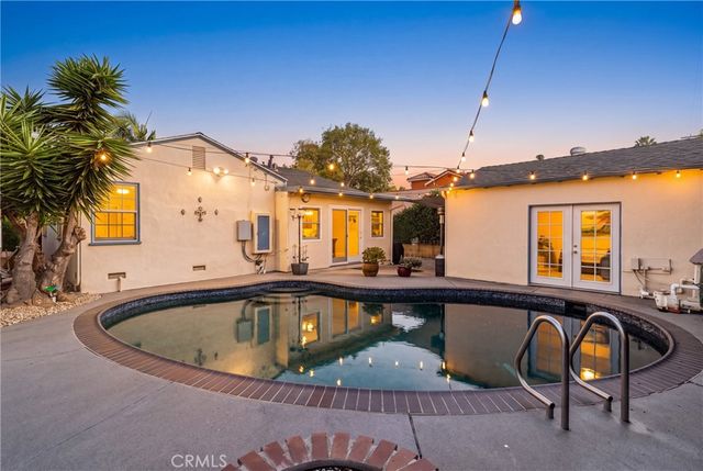 1733 S Corning, Los Angeles, CA 90035
