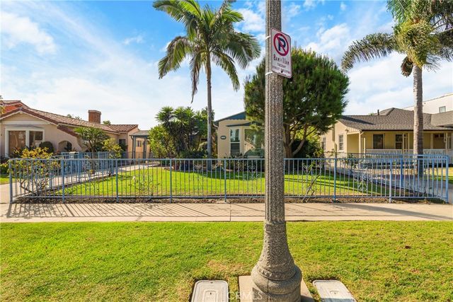 1733 S Corning, Los Angeles, CA 90035