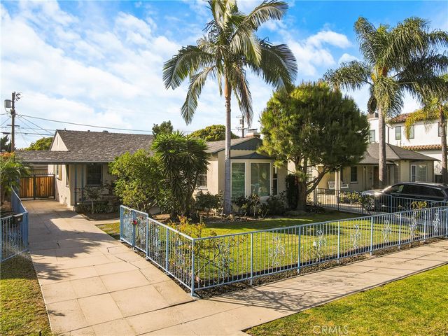 1733 S Corning, Los Angeles, CA 90035