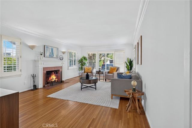1733 S Corning, Los Angeles, CA 90035