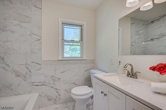 937 S Washington Ave, Piscataway Twp., NJ 08854