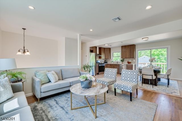 937 S Washington Ave, Piscataway Twp., NJ 08854