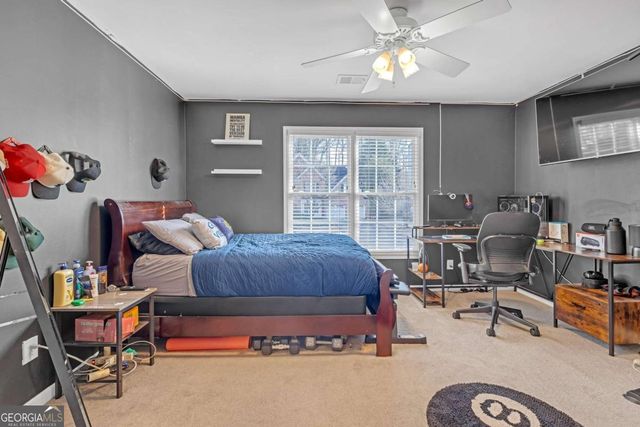 582 Braidwood Drive NW, Acworth, GA 30101