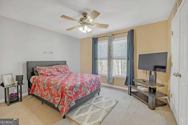 582 Braidwood Drive NW, Acworth, GA 30101