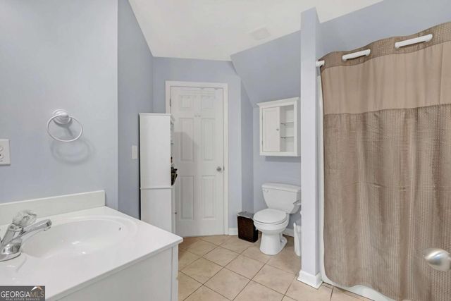 582 Braidwood Drive NW, Acworth, GA 30101