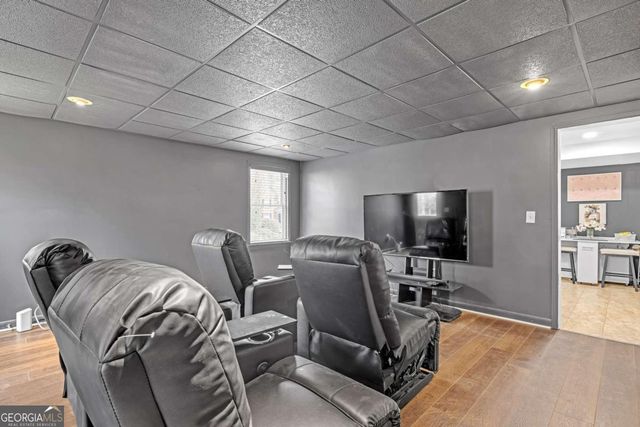 582 Braidwood Drive NW, Acworth, GA 30101