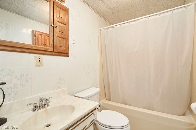 1121 Eastwood Avenue, Tallmadge, OH 44278