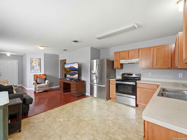 1039 Marquette Dr, San Antonio, TX 78228