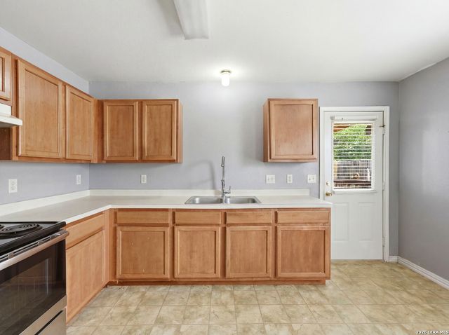 1039 Marquette Dr, San Antonio, TX 78228