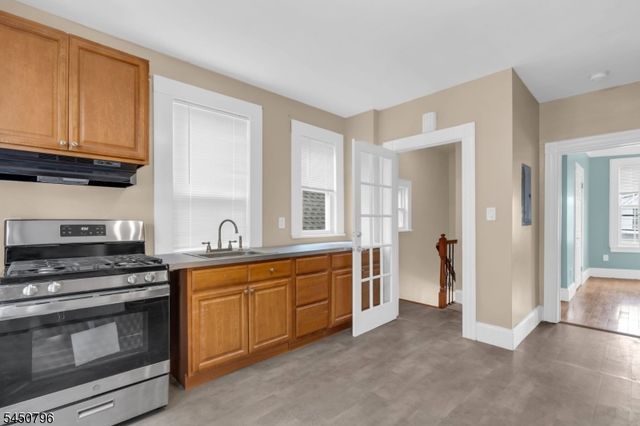 55 Maple Ave, Wallington Boro, NJ 07057