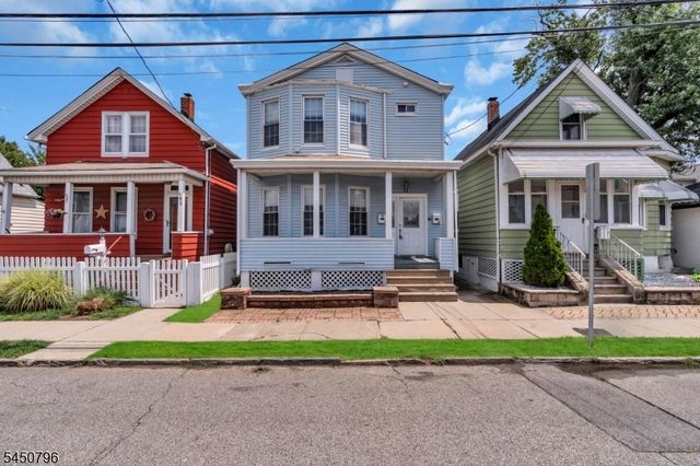 55 Maple Ave, Wallington Boro, NJ 07057