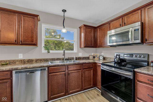 8867 W County Road 75 S, Greencastle, IN 46135