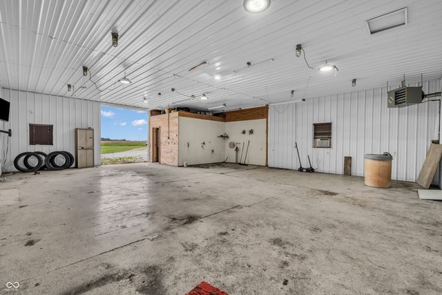 8867 W County Road 75 S, Greencastle, IN 46135