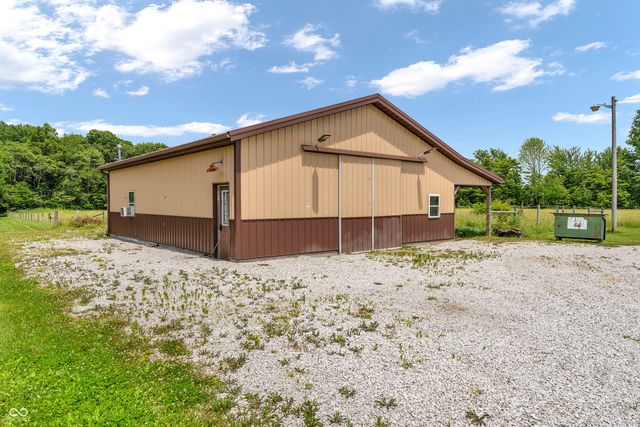8867 W County Road 75 S, Greencastle, IN 46135