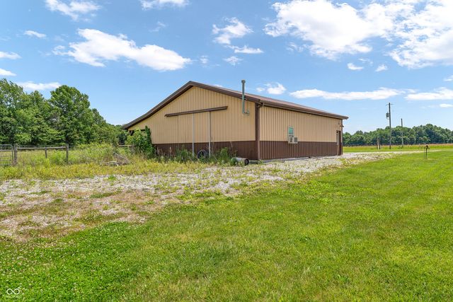 8867 W County Road 75 S, Greencastle, IN 46135