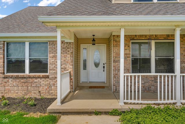 8867 W County Road 75 S, Greencastle, IN 46135