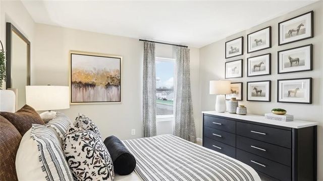 363 Leslie Farms Drive, Connoquenessing Boro, PA 16033