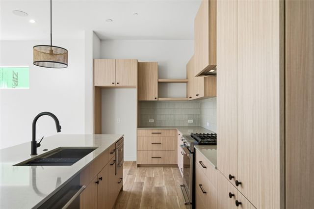 10815 Hermosillo DR 1004, Austin, TX 78758