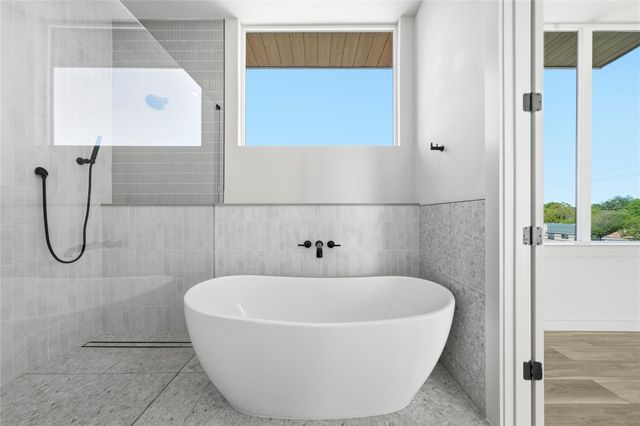 10815 Hermosillo DR 1004, Austin, TX 78758