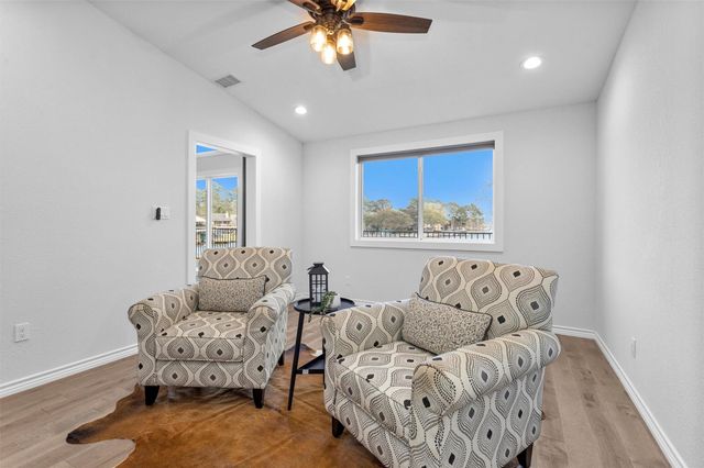 11403 Twain Drive, Montgomery, TX 77356