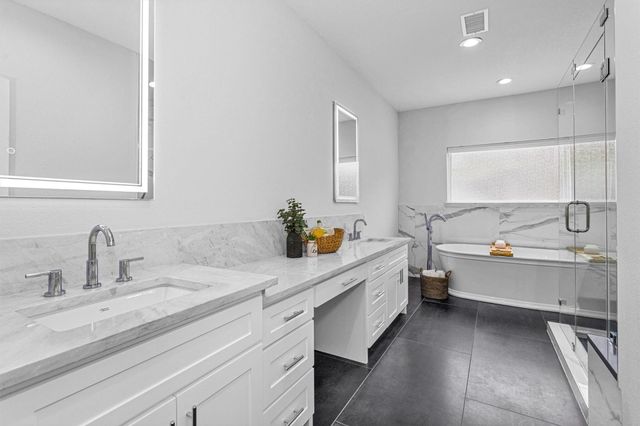 11403 Twain Drive, Montgomery, TX 77356