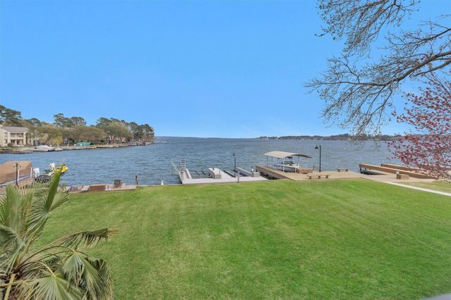 11403 Twain Drive, Montgomery, TX 77356