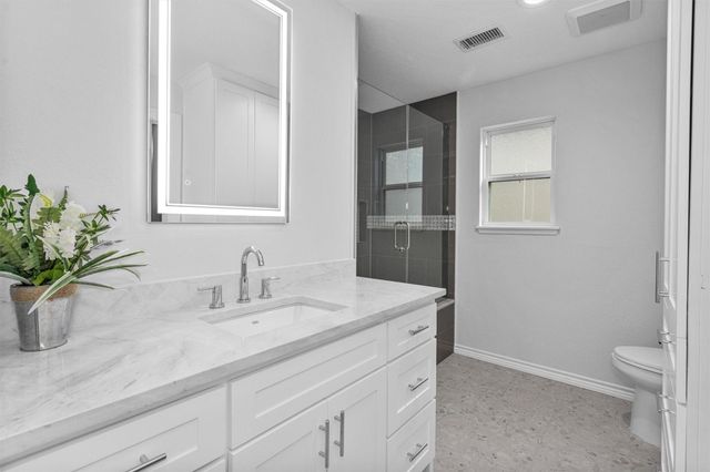 11403 Twain Drive, Montgomery, TX 77356