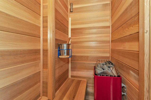 11403 Twain Drive, Montgomery, TX 77356